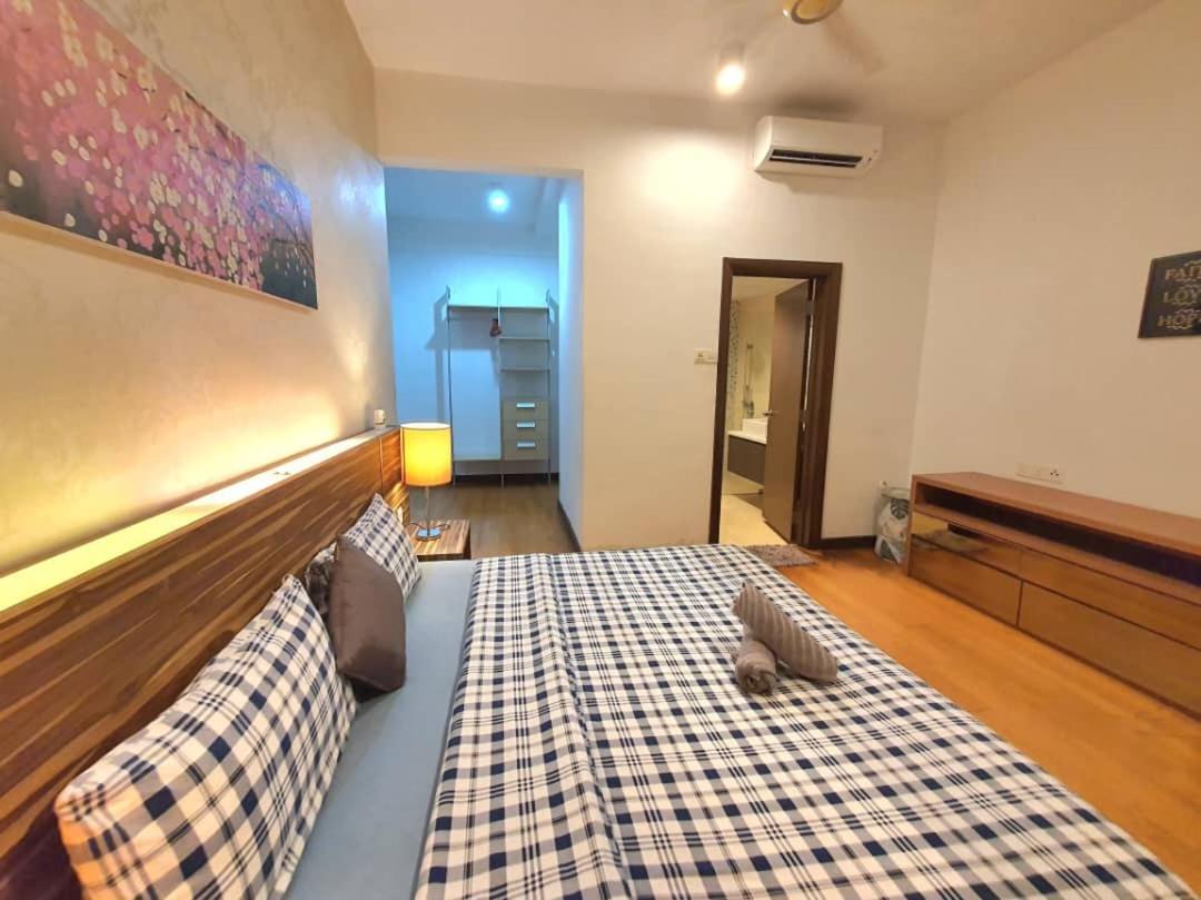 Regalia Suites Klcc View Rooftop Infinity Pool By Angkasa Homes 吉隆坡 外观 照片