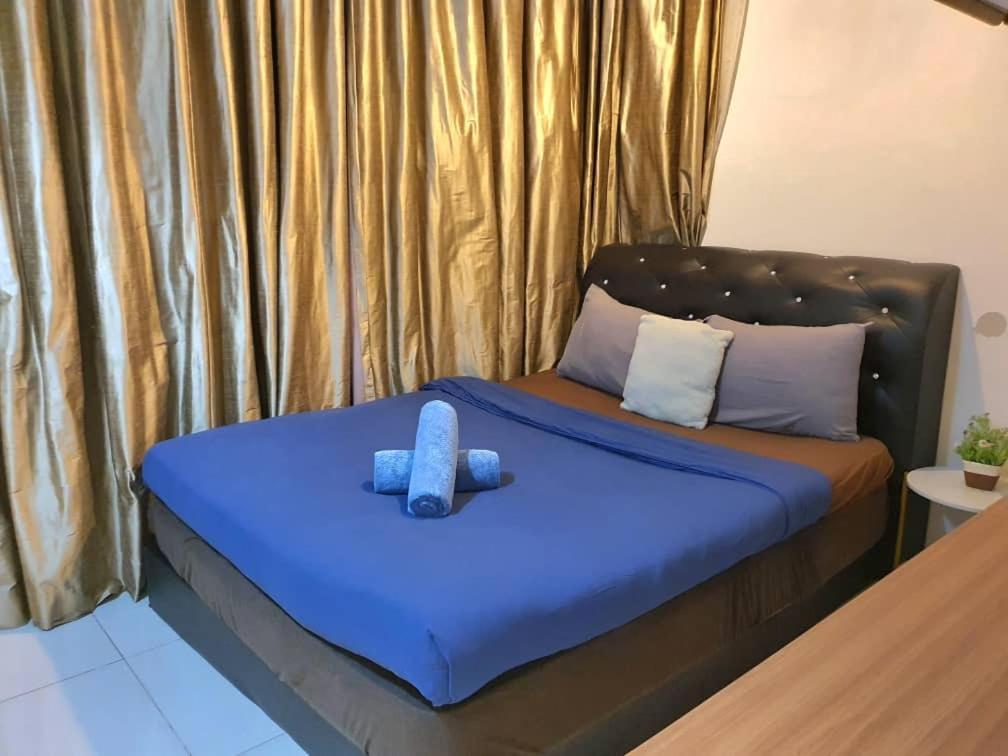 Regalia Suites Klcc View Rooftop Infinity Pool By Angkasa Homes 吉隆坡 外观 照片