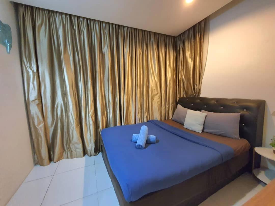 Regalia Suites Klcc View Rooftop Infinity Pool By Angkasa Homes 吉隆坡 外观 照片